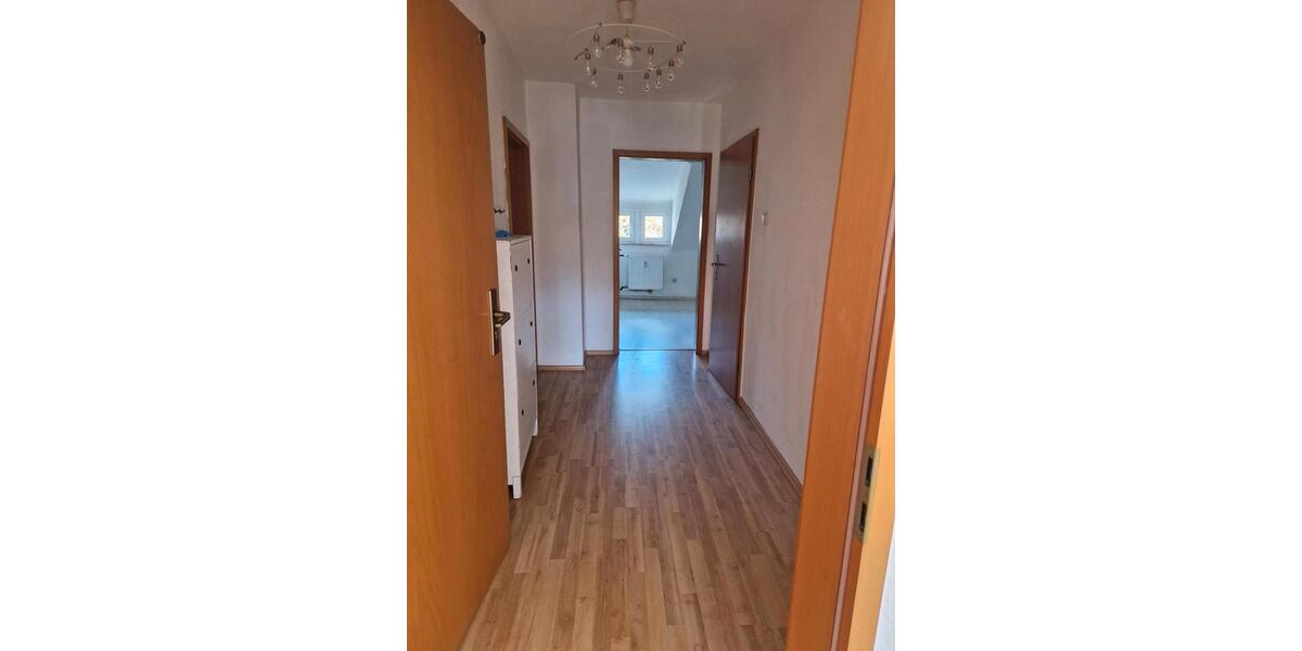 Dachgeschoßwohnung Gelsenkirchen Ückendorf - 3 Zimmer, 71 m&sup2;, 500&euro; | Angebot:27584969