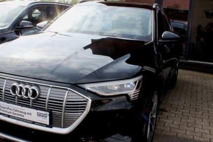 Audi e-tron 67.600 km 34.950 &euro; Mülheim a.d.Ruhr 45472