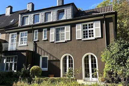 Haus Gelsenkirchen Buer - 12 Zimmer, 310 m&sup2;, 3.200&euro; | Angebot:22976509