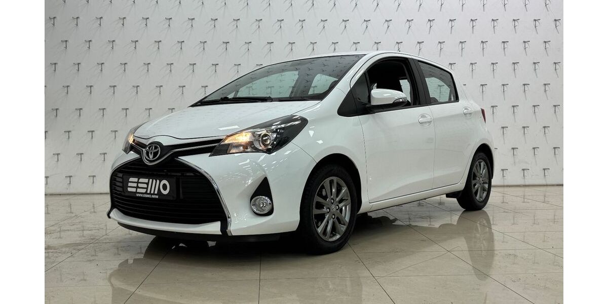 Toyota Yaris 36.058 km 7.800 &euro; Oberhausen 46149