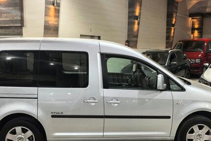 VW Caddy 183.311 km 5.500 &euro; Voerde 46562