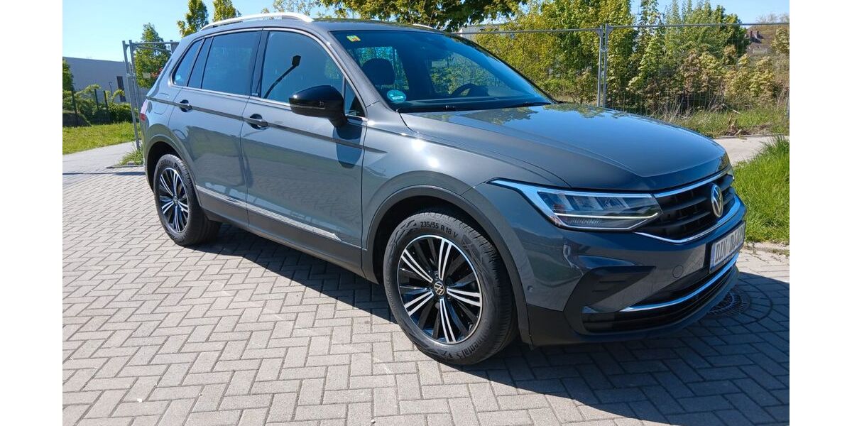 VW Tiguan 54.917 km 24.500 &euro; Dinslaken 46537