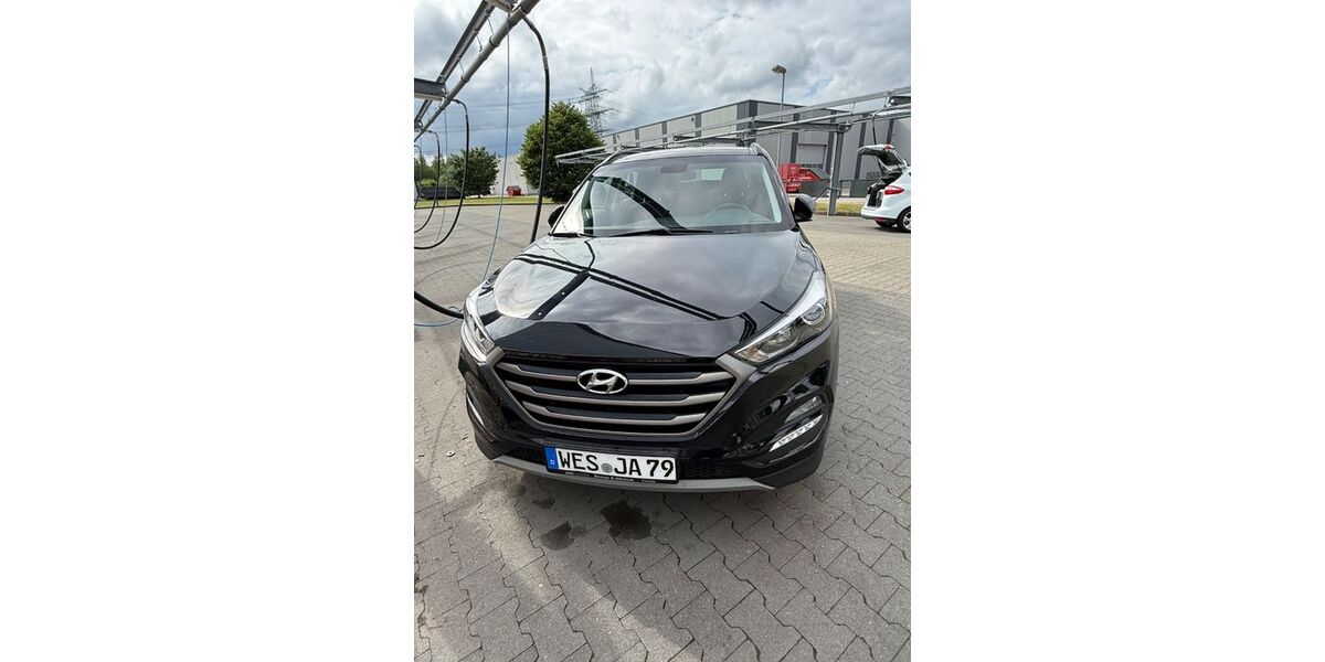 Hyundai TUCSON 122.000 km 13.500 &euro; Voerde 46562