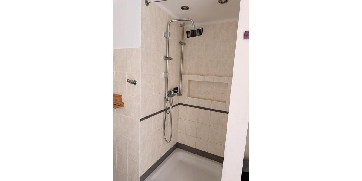 Etagenwohnung Hattingen - 3.5 Zimmer, 120 m&sup2;, 1.200&euro; | Angebot:27572252