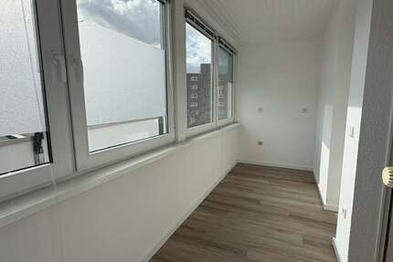 Wohnung Gelsenkirchen Gelsenkirchen-Nord - 2 Zimmer, 90 m&sup2;, 600&euro; | Angebot:27345809