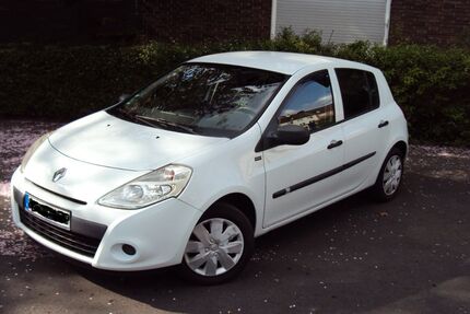 Renault Clio 117.000 km 3.499 &euro; Essen 45309