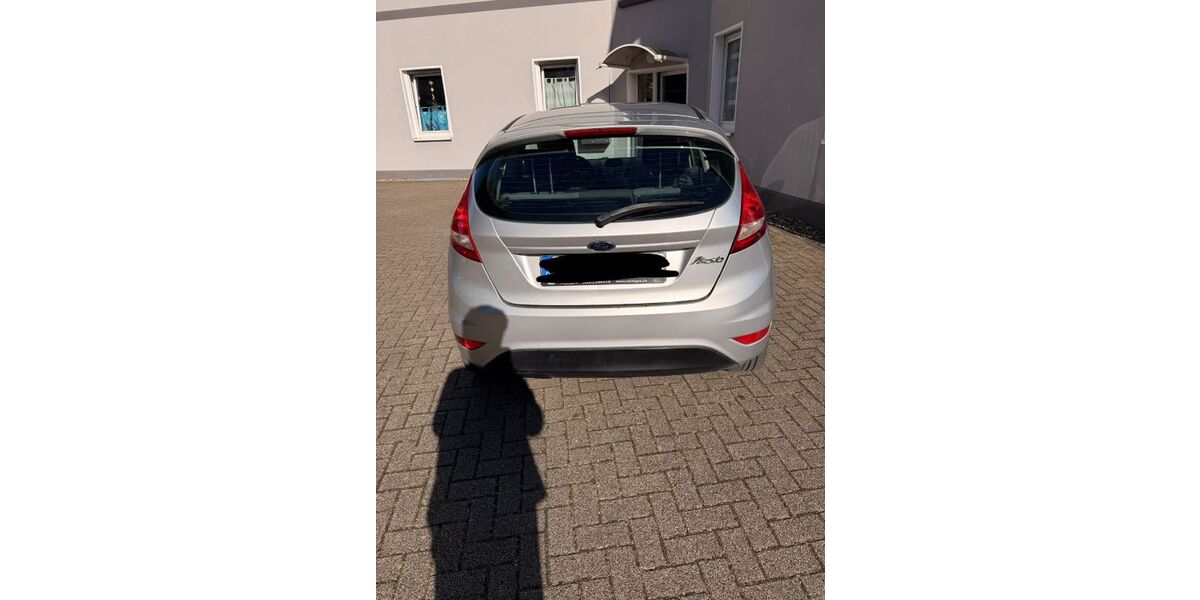 Ford Fiesta 188.000 km 2.800 &euro; Castrop-Rauxel 44581