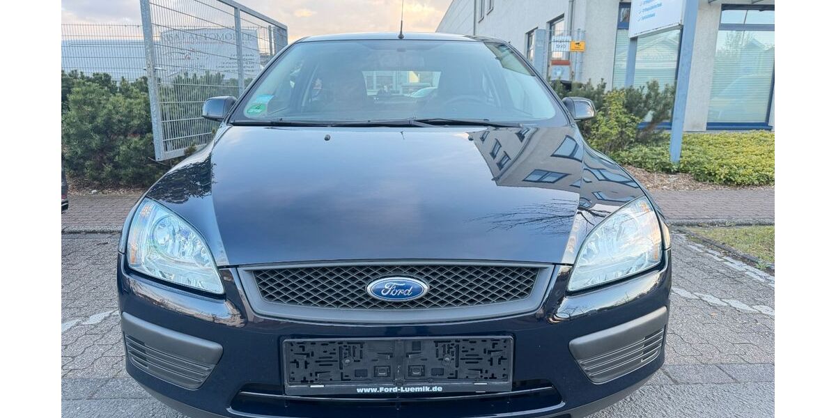 Ford Focus 82.000 km 3.150 &euro; Oberhausen 46047