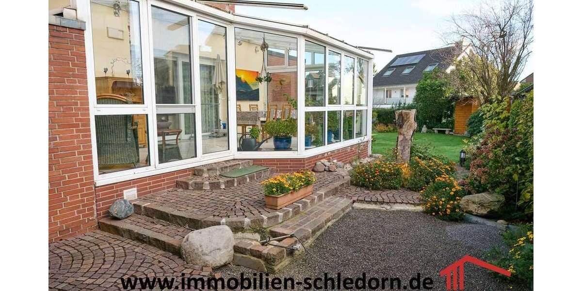 Einfamilienhaus Oberhausen Biefang - 8 Zimmer, 250 m&sup2;, 499.000&euro; | Angebot:26378100