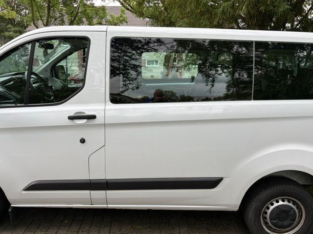 Ford Transit Custom 82.000 km 13.500 &euro; Recklinghausen 45663