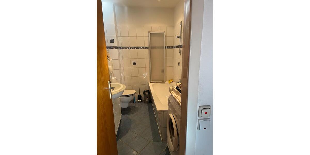 Erdgeschoßwohnung Gelsenkirchen Gelsenkirchen-Mitte - 2.5 Zimmer, 60 m&sup2;, 450&euro; | Angebot:27611927