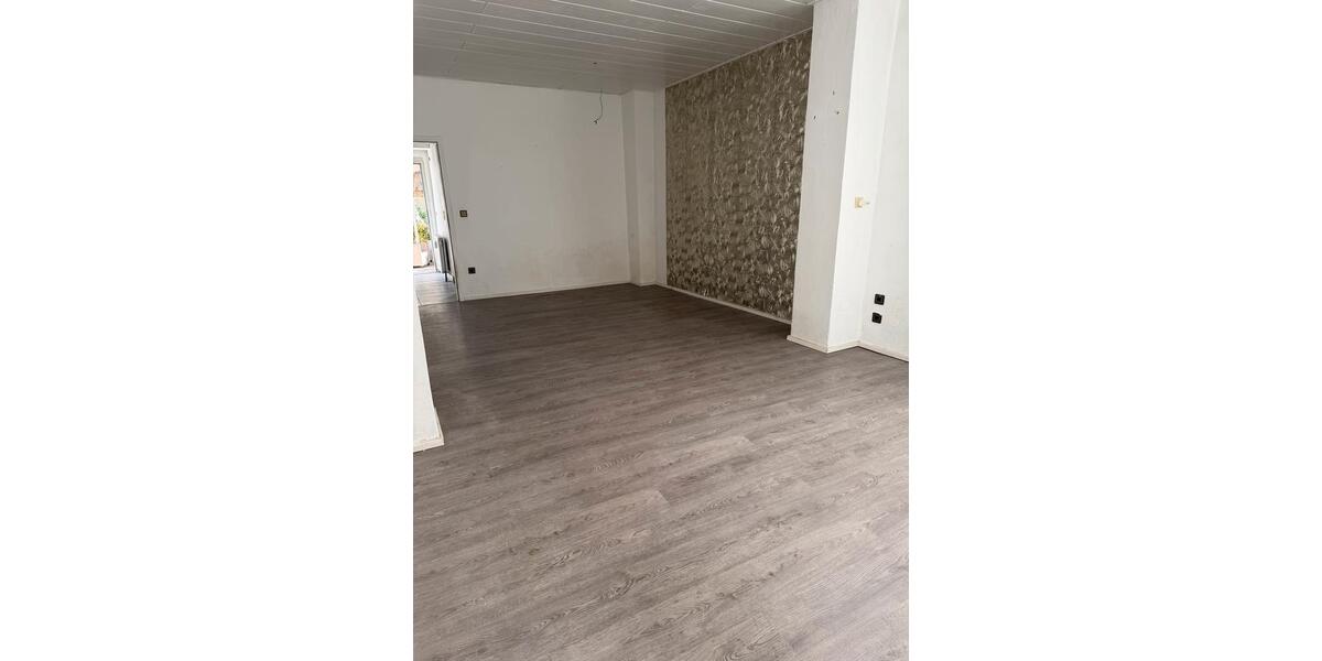 Erdgeschoßwohnung Mülheim an der Ruhr Mellinghofen - 1 Zimmer, 1.350&euro; | Angebot:27611912