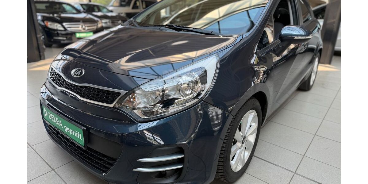 Kia Rio 61.000 km 8.390 &euro; Bottrop 46236