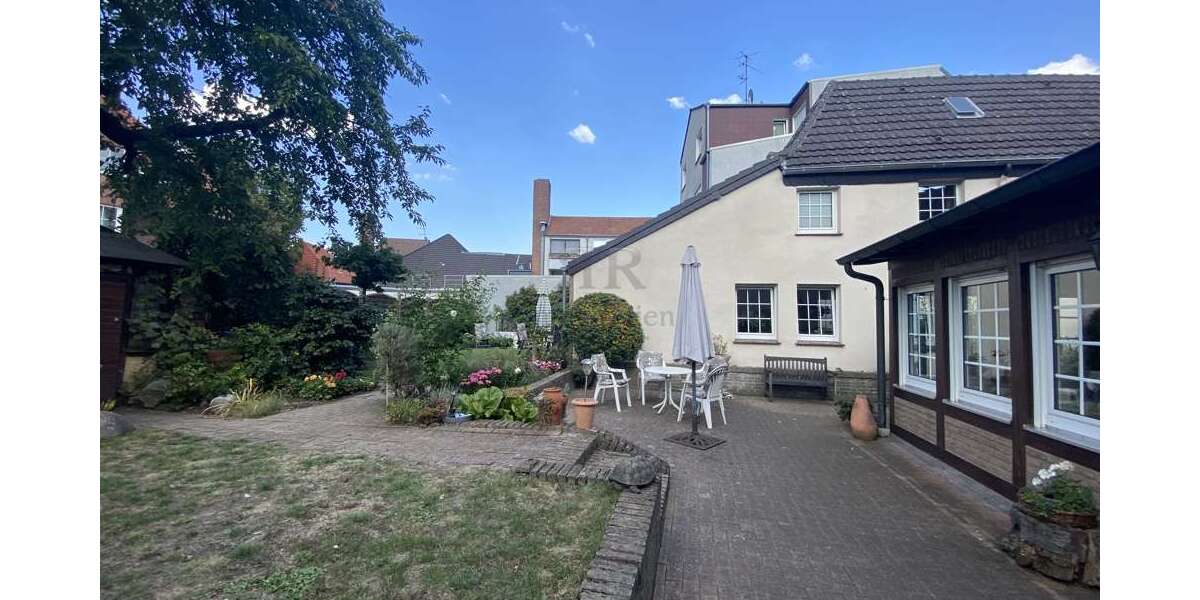Einfamilienhaus Dinslaken - 14 Zimmer, 288 m&sup2;, 570.000&euro; | Angebot:26540620