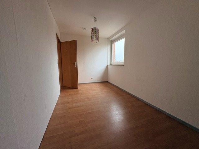 Dachgeschoßwohnung Dortmund Bövinghausen - 4 Zimmer, 77 m&sup2;, 550&euro; | Angebot:26443995
