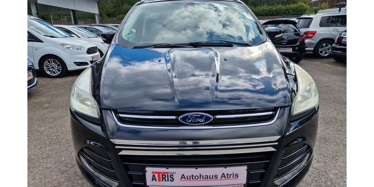 Ford Kuga 123.000 km 9.250 &euro; Bottrop 46238
