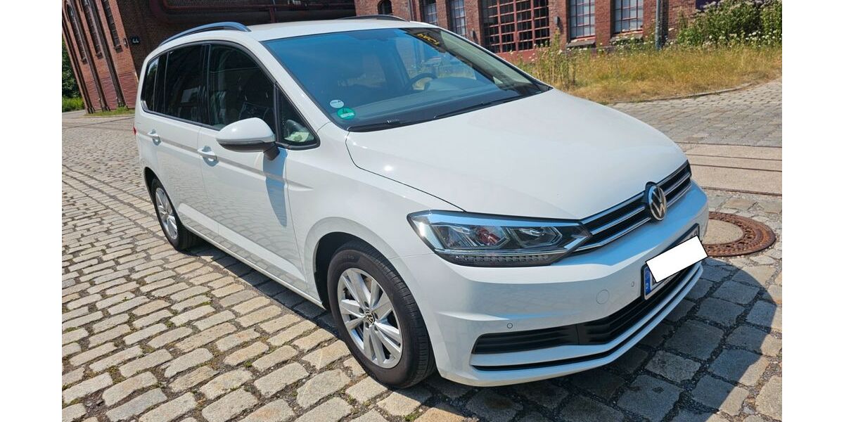 VW Touran 93.800 km 18.900 &euro; Essen 45307