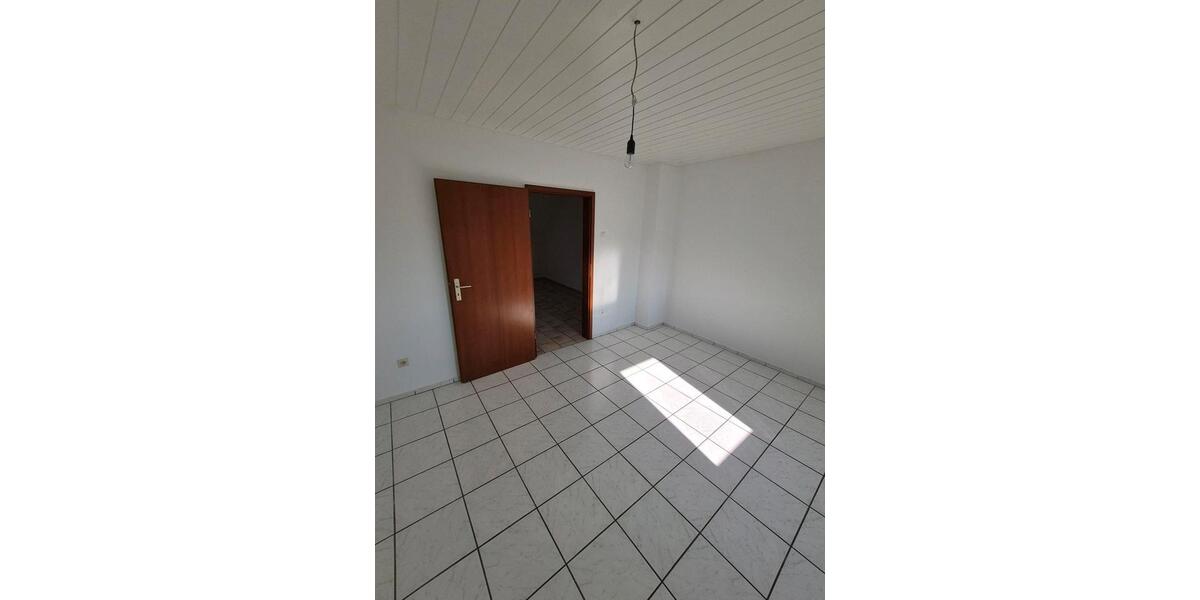 Dachgeschoßwohnung Bochum Bochum-Mitte - 2.5 Zimmer, 50 m&sup2;, 420&euro; | Angebot:27581550