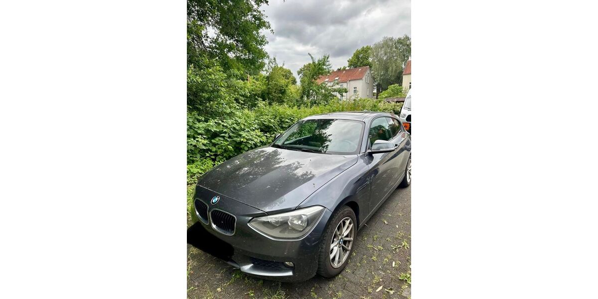 BMW 118 327.000 km 3.780 &euro; Recklinghausen 45659