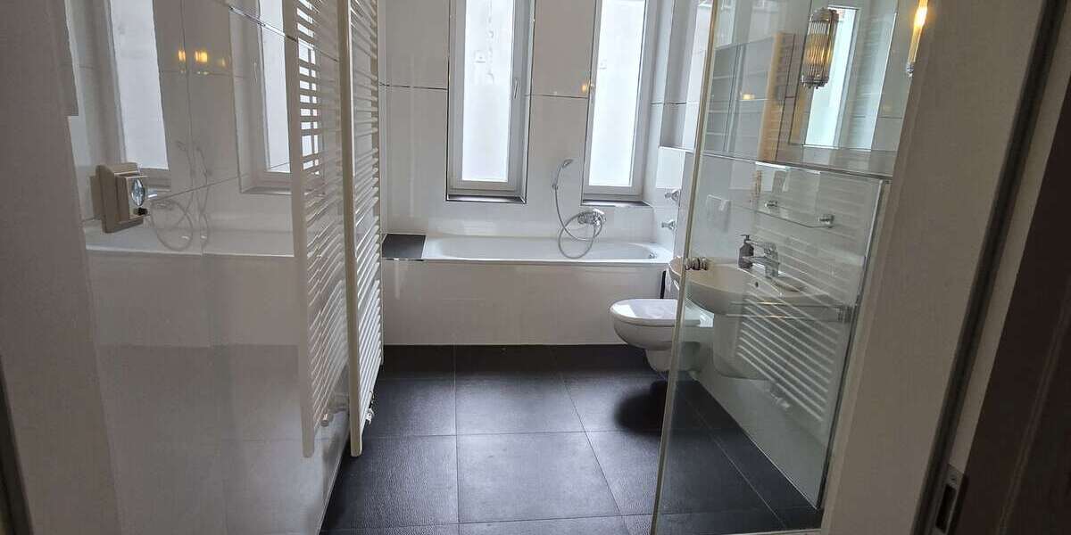 Etagenwohnung Dortmund Innenstadt West - 2 Zimmer, 96 m&sup2;, 960&euro; | Angebot:25601950