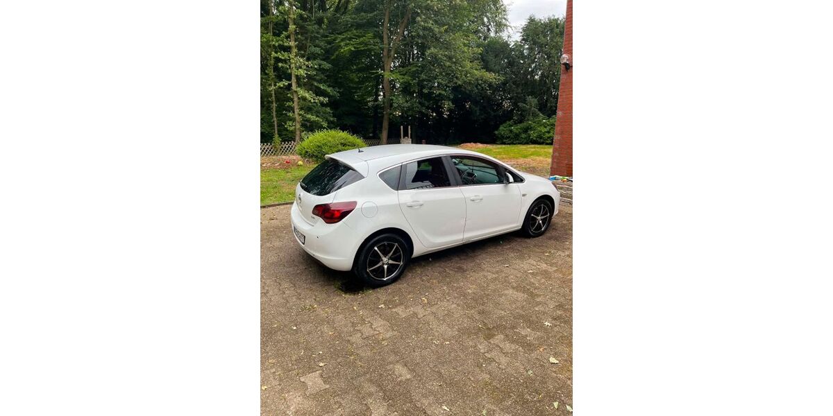 Opel Astra 219.000 km 7.900 &euro; Bottrop 46244