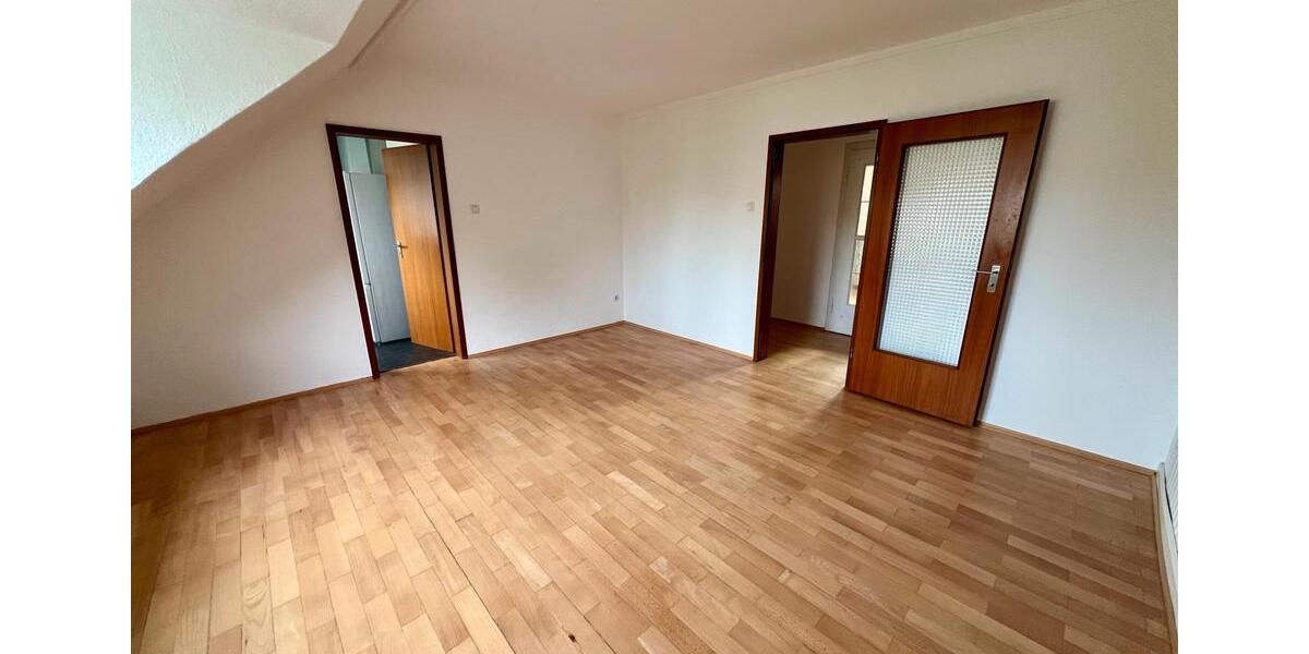 Dachgeschoßwohnung Recklinghausen König Ludwig - 3 Zimmer, 80 m&sup2;, 699&euro; | Angebot:27586950