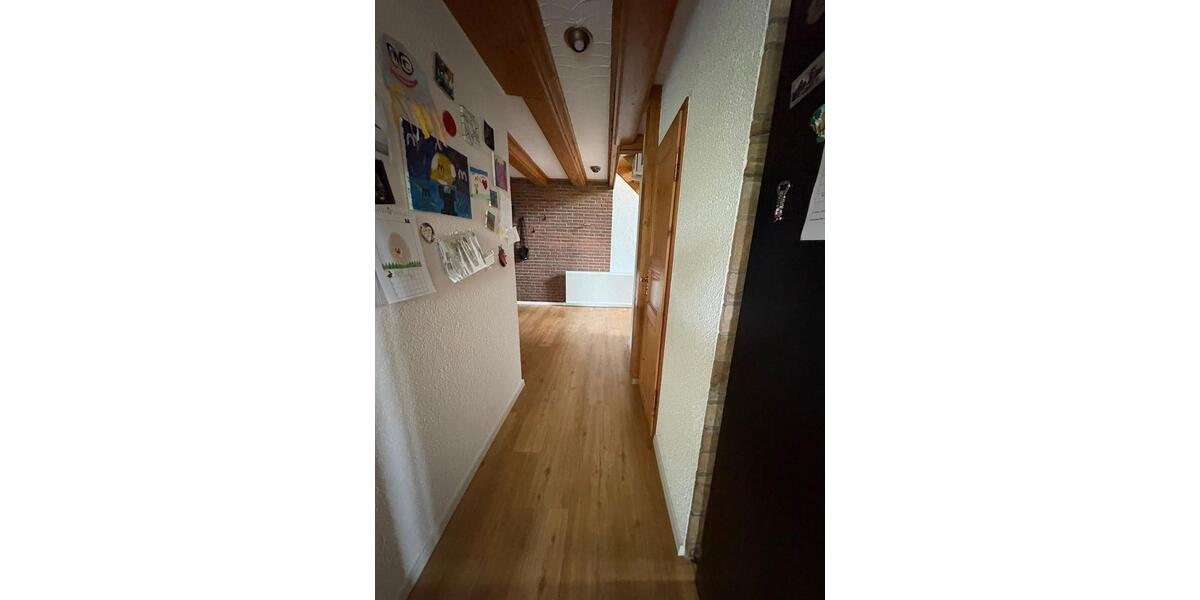 Etagenwohnung Bochum Querenburg - 4.5 Zimmer, 145 m&sup2;, 1.650&euro; | Angebot:26473010