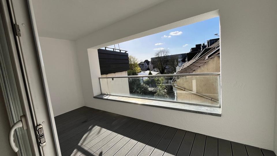 Etagenwohnung Essen Stadtbezirk II - 3 Zimmer, 101 m&sup2;, 1.200&euro; | Angebot:26456087