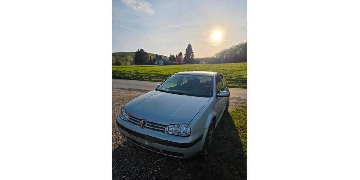 VW Golf 184.940 km 1.099 &euro; Hattingen 45527