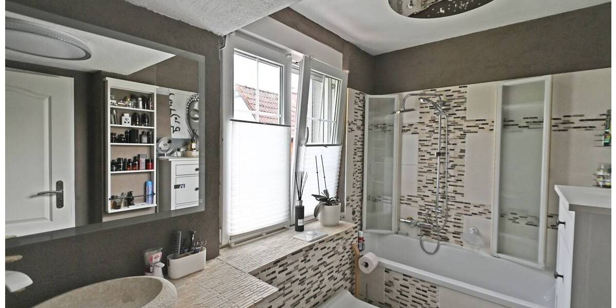 Doppelhaushälfte Mülheim Heißen - 4 Zimmer, 111 m&sup2;, 415.000&euro; | Angebot:26568726
