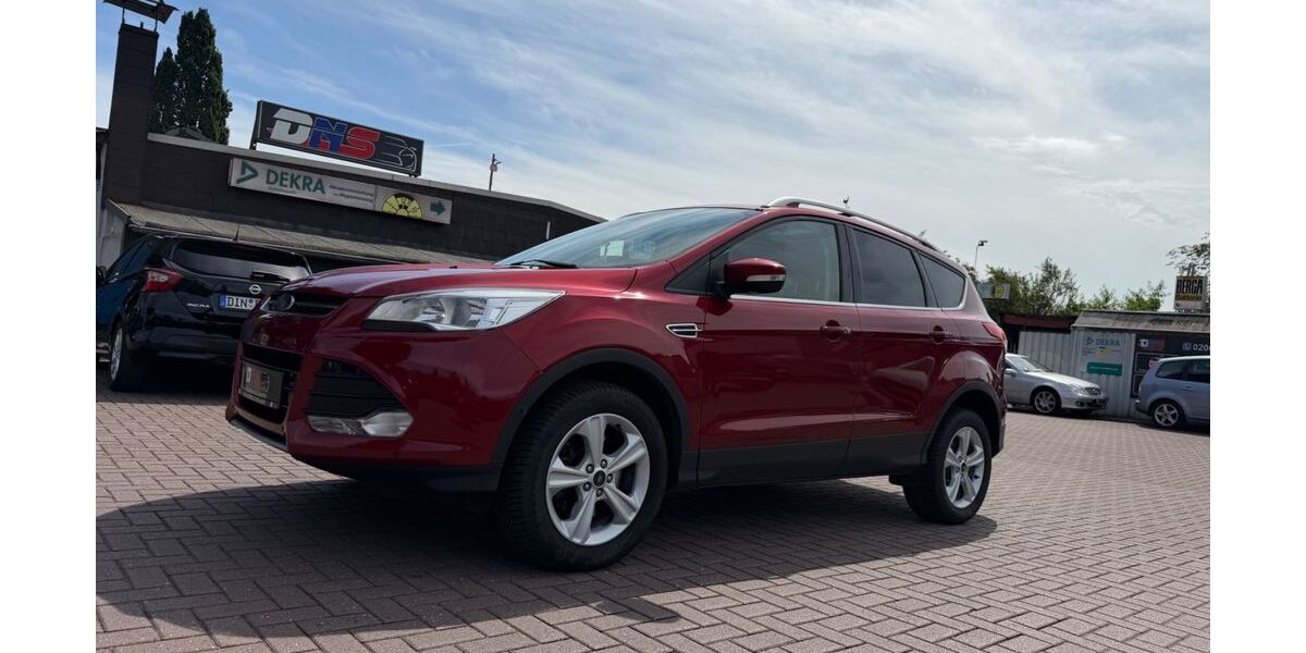 Ford Kuga 173.760 km 9.200 &euro; Dinslaken 46537