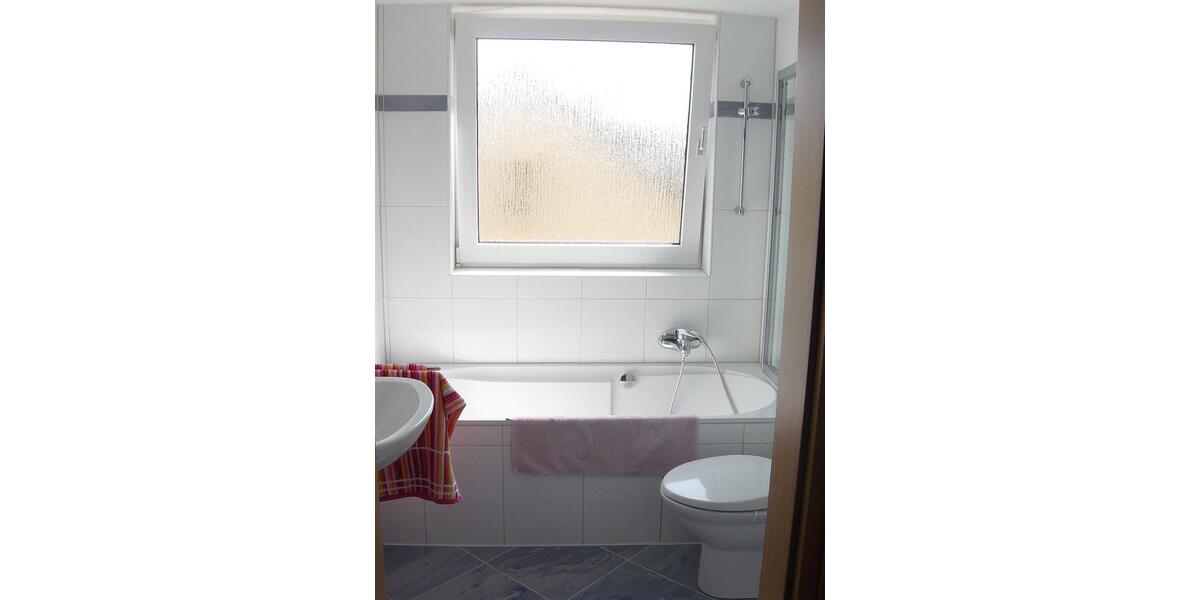 Dachgeschoßwohnung Oberhausen Alstaden - 3.5 Zimmer, 68 m&sup2;, 145.000&euro; | Angebot:26313988
