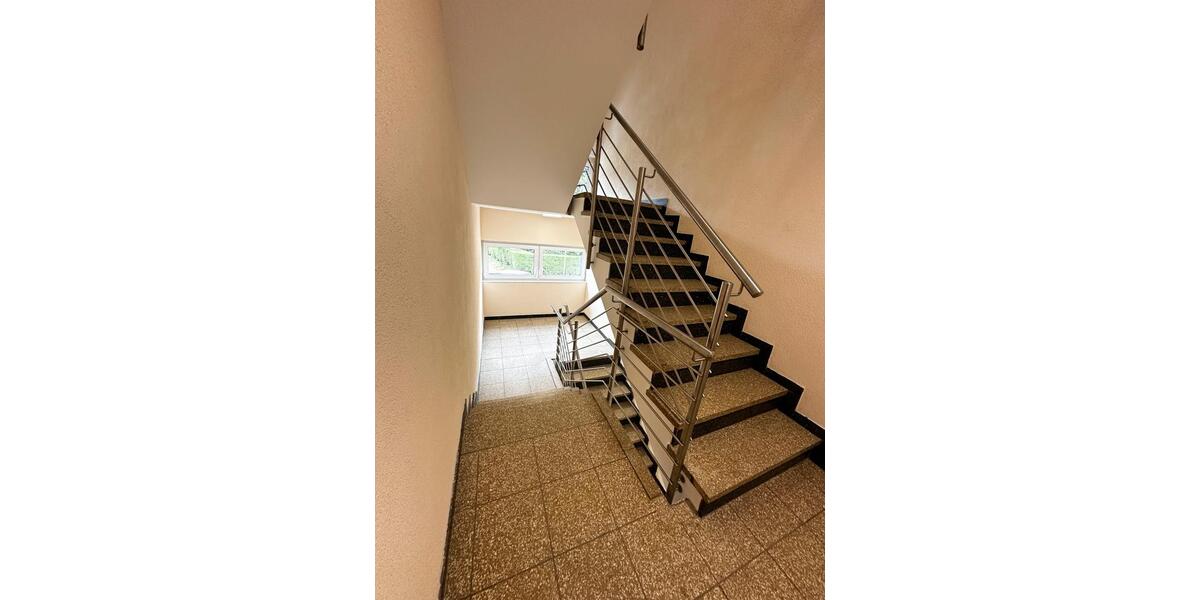 Dachgeschoßwohnung Oberhausen Biefang - 3 Zimmer, 55 m&sup2;, 900&euro; | Angebot:27586987