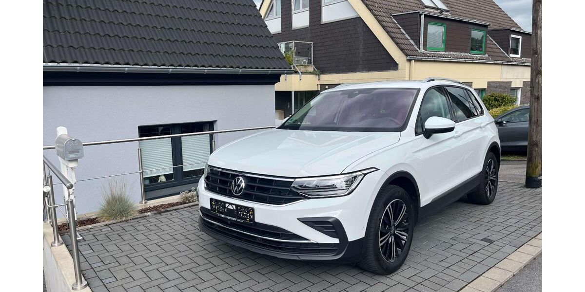 VW Tiguan 40.000 km 23.990 &euro; Dortmund 44265