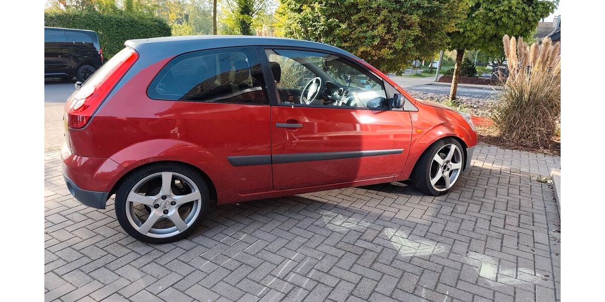 Ford Fiesta 136.000 km 1.249 &euro; Dülmen 48249