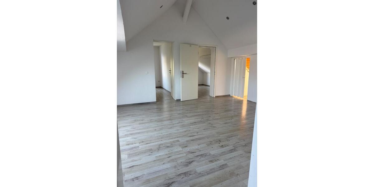 Mehrfamilienhaus, Wohnhaus Bochum Bochum-Ost - 5 Zimmer, 100 m&sup2;, 850&euro; | Angebot:27614894