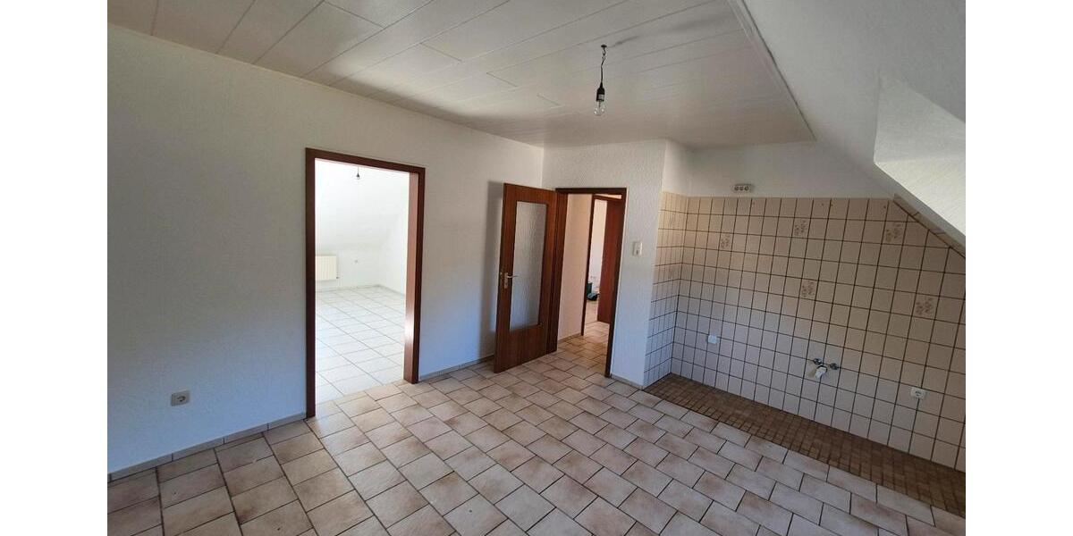 Dachgeschoßwohnung Bochum Bochum-Mitte - 2.5 Zimmer, 50 m&sup2;, 420&euro; | Angebot:27581550