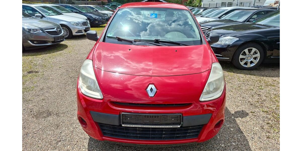 Renault Clio 235.000 km 1.150 &euro; Oberhausen 46149