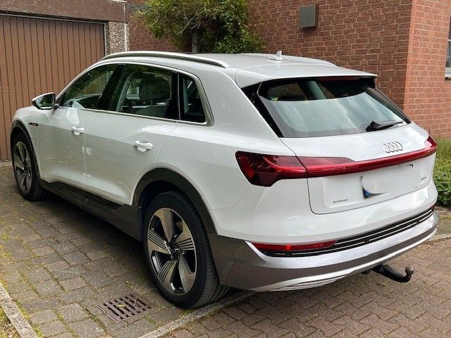 Audi e-tron 56.500 km 33.875 &euro; Gelsenkirchen 45897