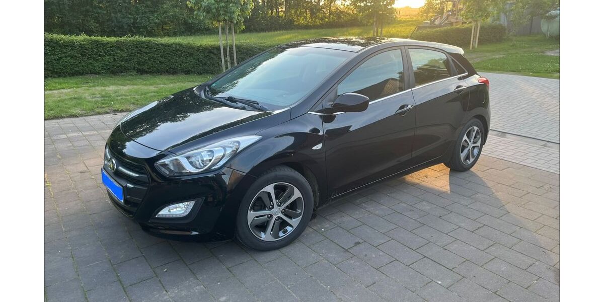 Hyundai i30 194.700 km 5.700 &euro; Heiden 46359