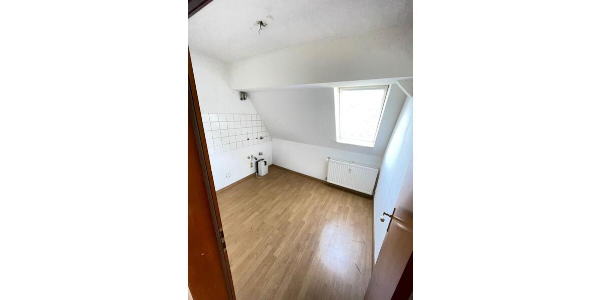 Dachgeschoßwohnung Essen Stadtbezirk VII - 2 Zimmer, 53 m&sup2;, 450&euro; | Angebot:26479405