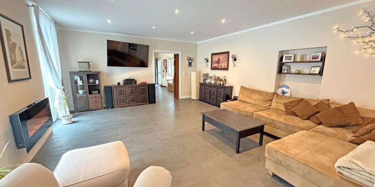 Einfamilienhaus Hünxe Krudenburg - 8 Zimmer, 246 m&sup2;, 485.000&euro; | Angebot:25684454