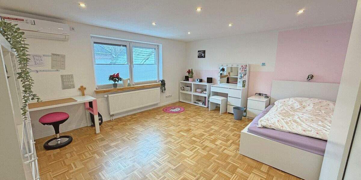Einfamilienhaus Hünxe Krudenburg - 8 Zimmer, 246 m&sup2;, 485.000&euro; | Angebot:25684454
