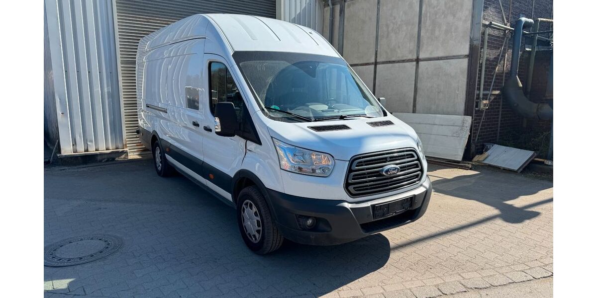 Ford Transit 245.567 km 6.390 &euro; Bottrop 46240