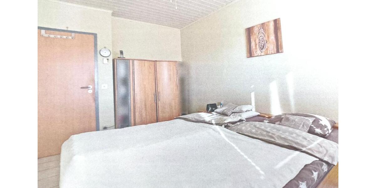 Etagenwohnung Voerde (Niederrhein) - 4 Zimmer, 104 m&sup2;, 200.000&euro; | Angebot:27535033