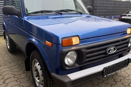 Lada Niva 4.500 km 13.990 &euro; Essen 45356