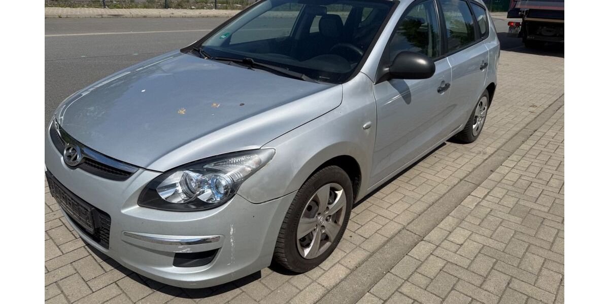 Hyundai i30 271.000 km 1.499 &euro; Borken 46325