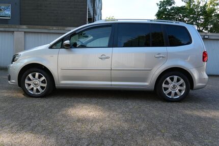 VW Touran 132.900 km 11.850 &euro; Recklinghausen 45665