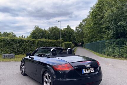 Audi TT 228.000 km 4.799 &euro; Herne 44653