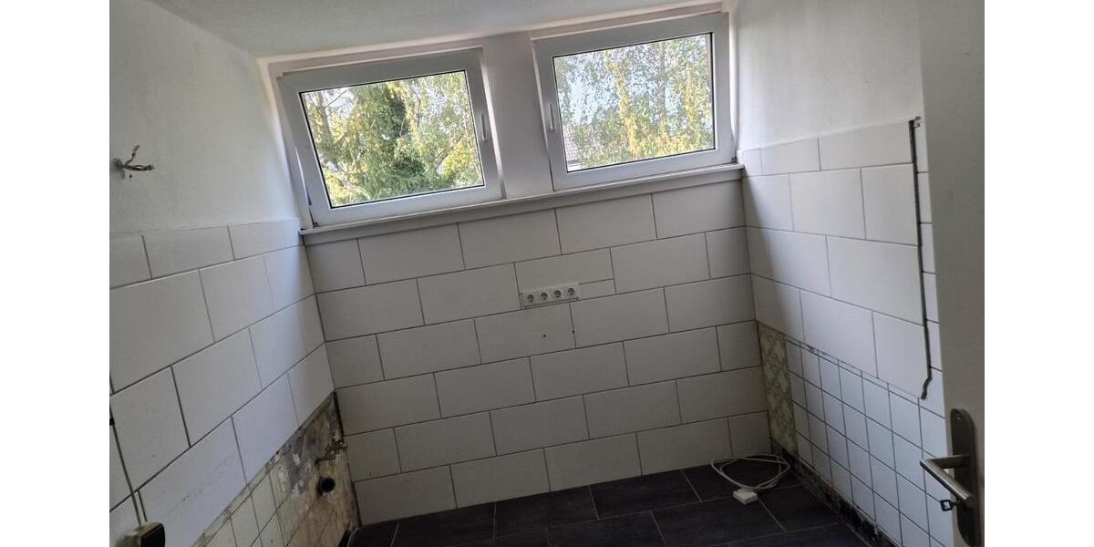 Dachgeschoßwohnung Recklinghausen Hillerheide - 3.5 Zimmer, 64 m&sup2;, 480&euro; | Angebot:27581404